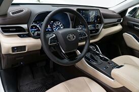 2020 Toyota Highlander Hybrid XLE AWD for sale in Concord, CA – photo 6