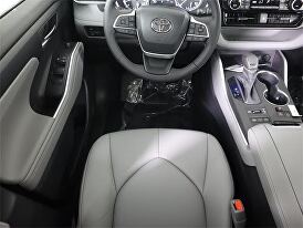 2022 Toyota Highlander XLE AWD for sale in Selma, CA – photo 15