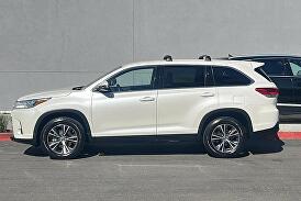 2019 Toyota Highlander LE for sale in Fremont, CA – photo 6