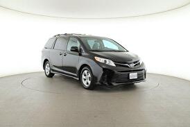 2018 Toyota Sienna LE for sale in Pomona, CA – photo 32