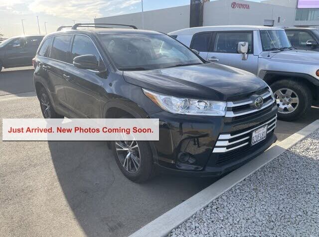 2019 Toyota Highlander LE FWD for sale in Selma, CA