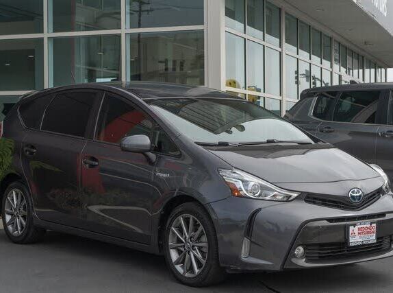 2017 Toyota Prius v for sale in Redondo Beach, CA