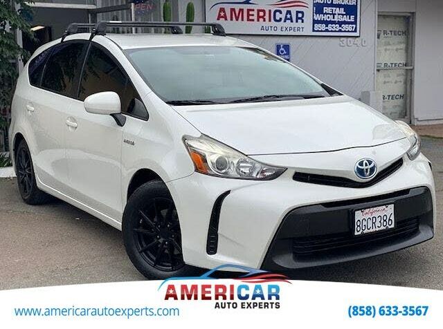 2015 Toyota Prius v Two FWD for sale in San Diego, CA