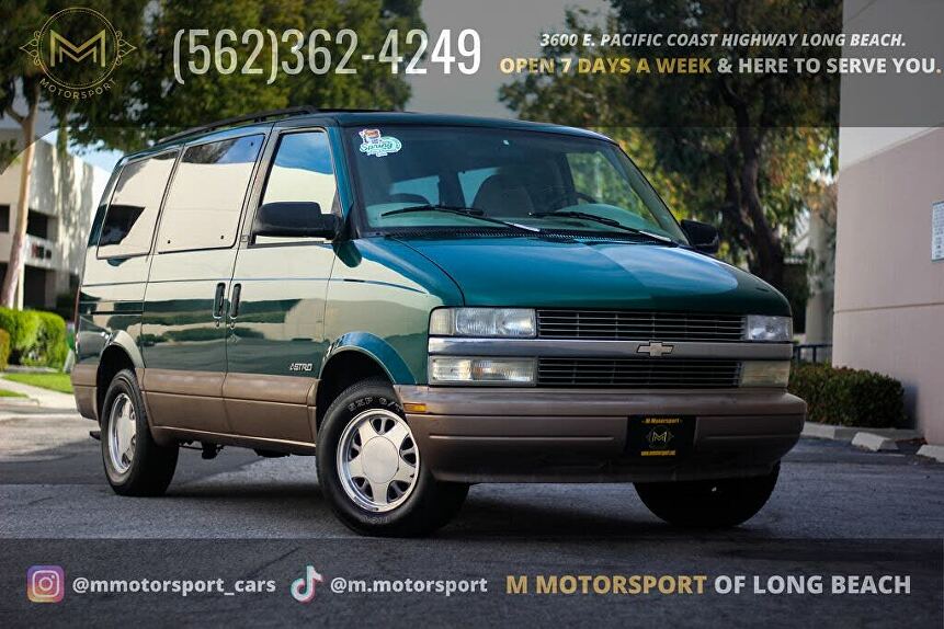 2000 Chevrolet Astro Extended RWD for sale in Long Beach, CA