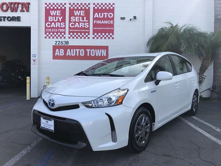 2017 Toyota Prius v Three FWD for sale in Torrance, CA