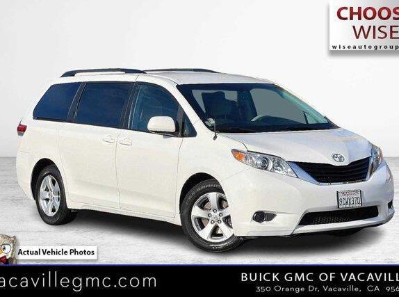 2011 Toyota Sienna LE for sale in Vacaville, CA