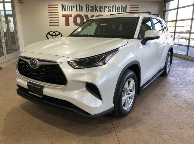 2023 Toyota Highlander L FWD for sale in Bakersfield, CA