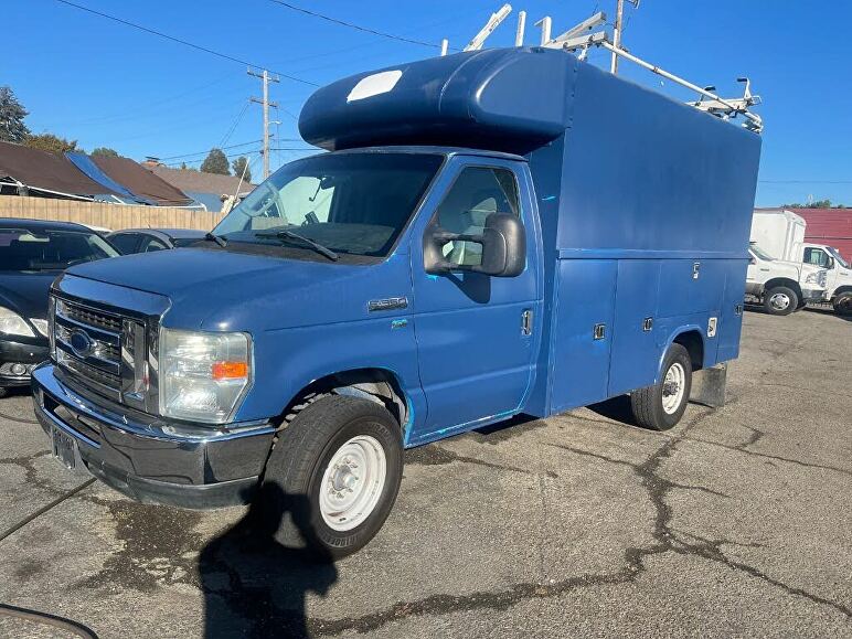 2009 Ford E-Series Chassis E-350 SD Cutaway 138 RWD for sale in Hayward, CA