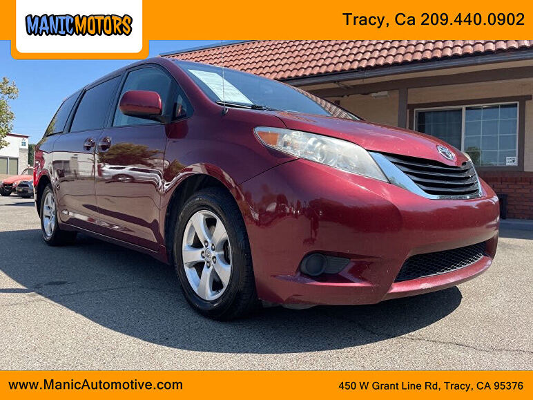 2013 Toyota Sienna LE 8-Passenger for sale in Tracy, CA