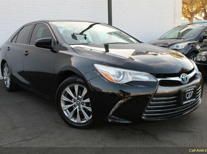 2015 Toyota Camry Hybrid XLE FWD for sale in Garden Grove, CA