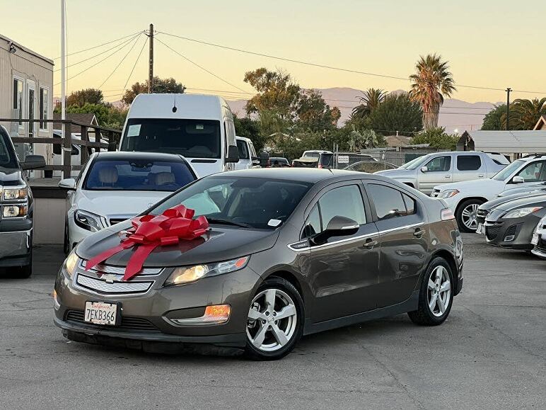 2014 Chevrolet Volt FWD for sale in Oxnard, CA