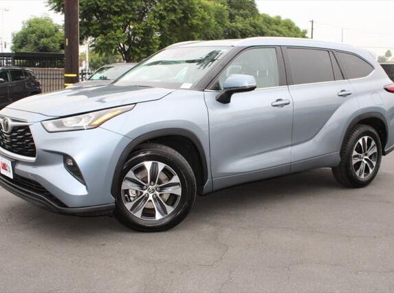 2020 Toyota Highlander XLE for sale in Inglewood, CA