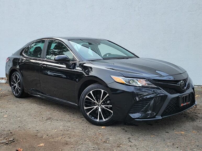 2020 Toyota Camry SE FWD for sale in Berkeley, CA