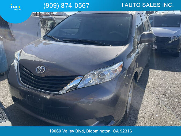 2014 Toyota Sienna LE Mobility 7-Passenger for sale in Bloomington, CA