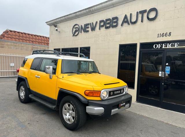 2008 Toyota FJ Cruiser Base (Retail Orders Only) (A5) for sale in El Monte, CA